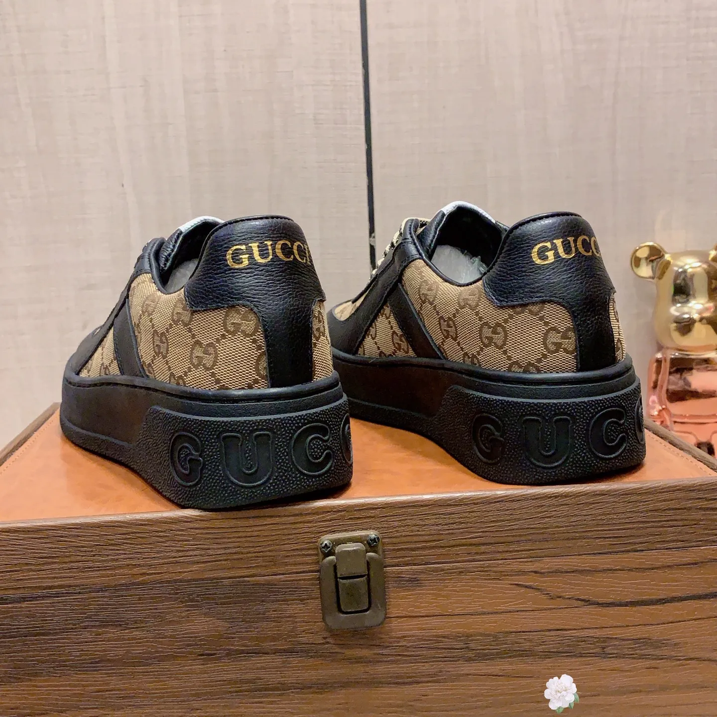 Men's men's shoes💰420💰💰🎩🎩[Lightning][Lightning] "GUCCI*" The latest and most popular casual sports shoes, top brand [seduce] luxury ~ purchasing agent, top quality ~. [Strong] The upper is made of imported breathable cowhide with material ➕ breathable sheepskin feet (•) and fine workmanship. The original stylish and stylish soft rubber wear-resistant and non-slip outsole is light and comfortable on the feet. The real thing looks better when photographed in person. 012: code: 38-44, can be customized to 45, 3️⃣ colors are available